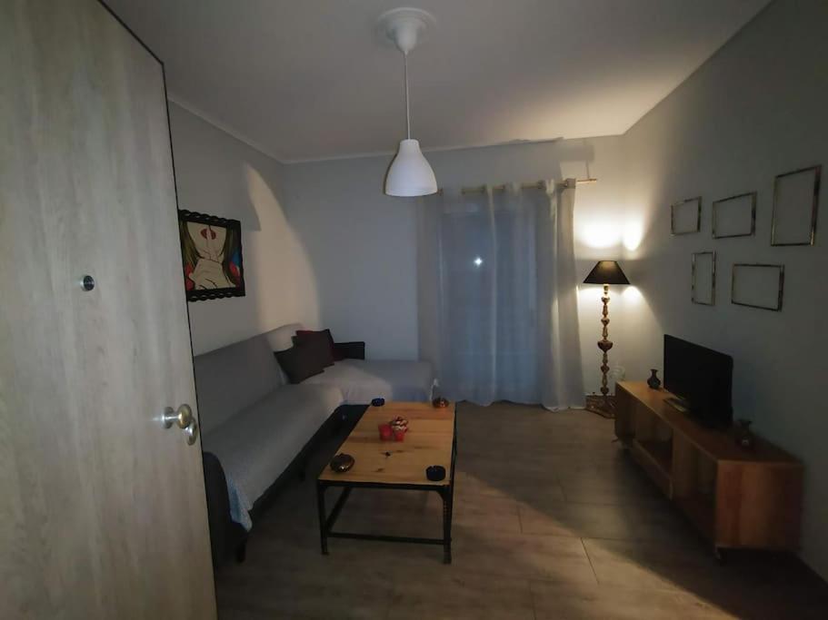 Nice& Cozy Flat 1Min From The Heart Of Athens.Wifi Exterior foto